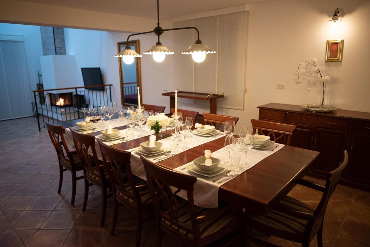 Castle House Rooms, Swimming Pool & Sauna & Tennis Court & Wine Cellar Sežana Eksteriør bilde